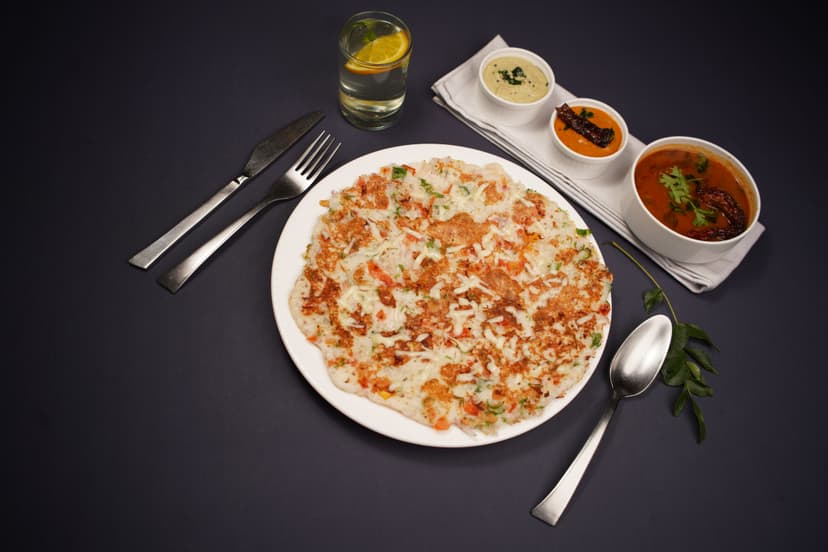 Heritage Onion, Chili & Tomato Uttapam